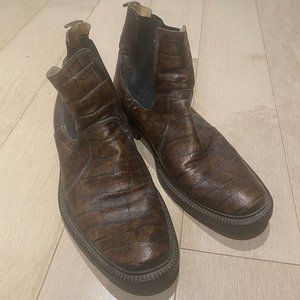 Italian-made leather Chelsea boots for men (Perfect Condition)